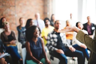 Como escolher o palestrante de nutrição ideal para o seu público?