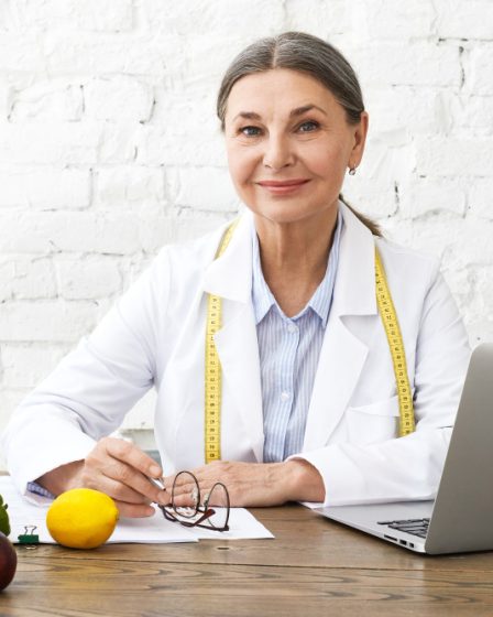 Qual a diferença entre nutricionista e nutricionista esportivo: entenda antes de marcar sua consulta